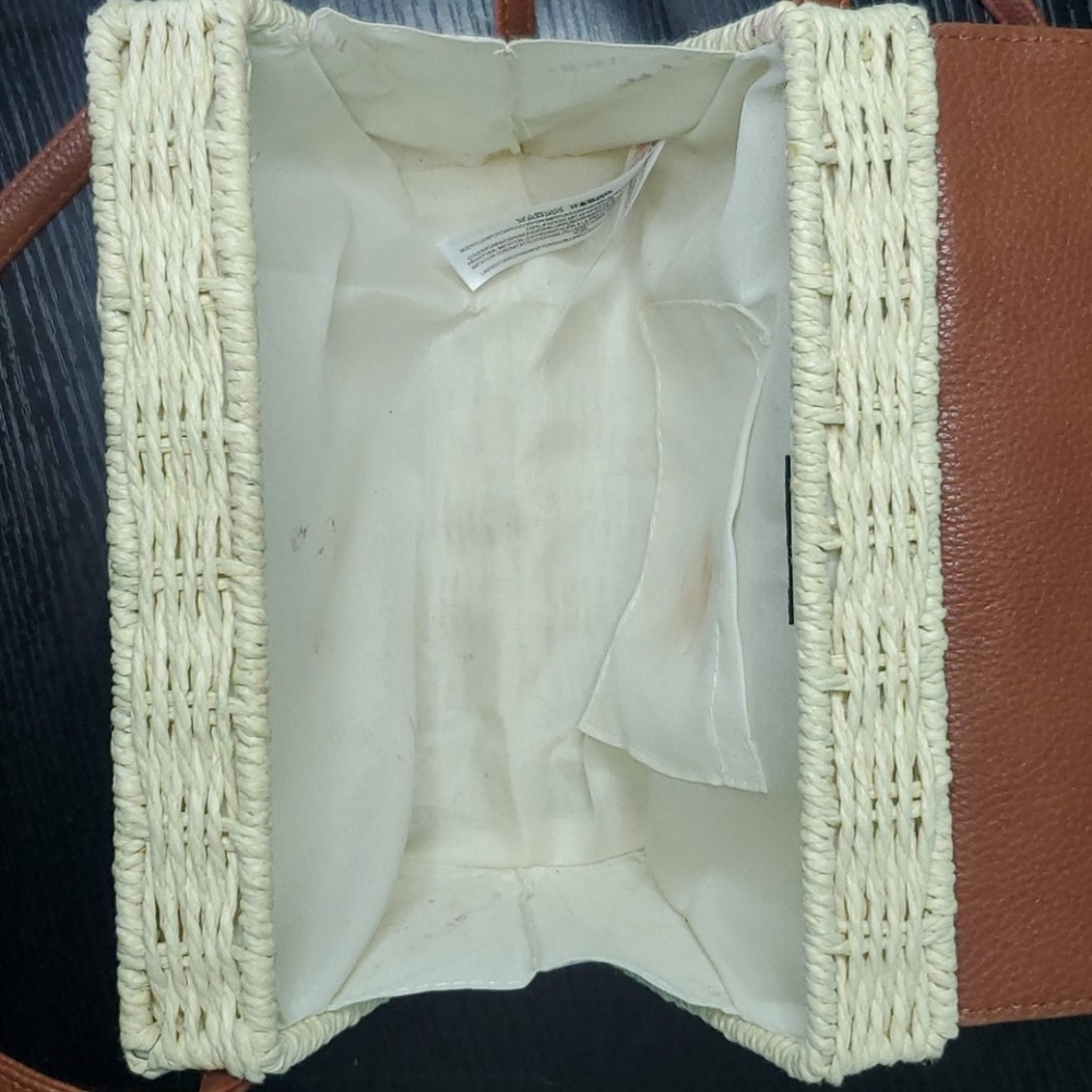Straw Bag - Picture 4 of 4